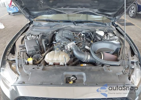 2015 Ford Mustang V6 z USA, uszkodzony, nr VIN 1FATP8EM7F5427292